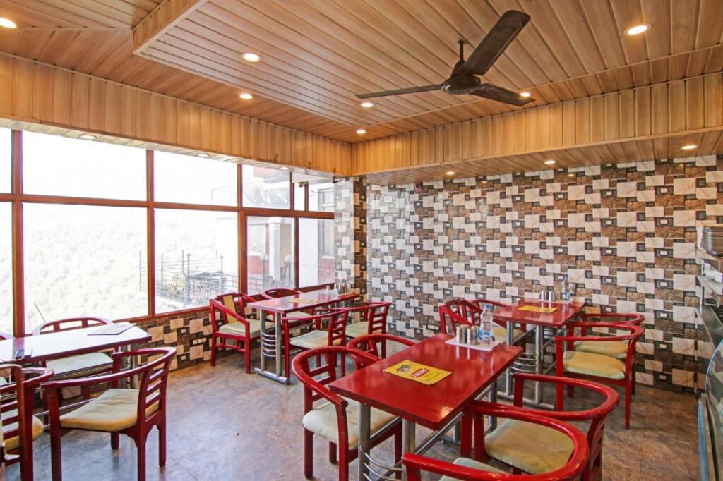Шимла: OYO Flagship 804876 Hotel Pine View Villa