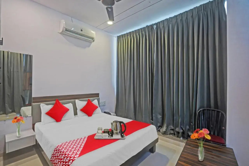 Сурат: OYO Flagship 703041 Hotel Sky View