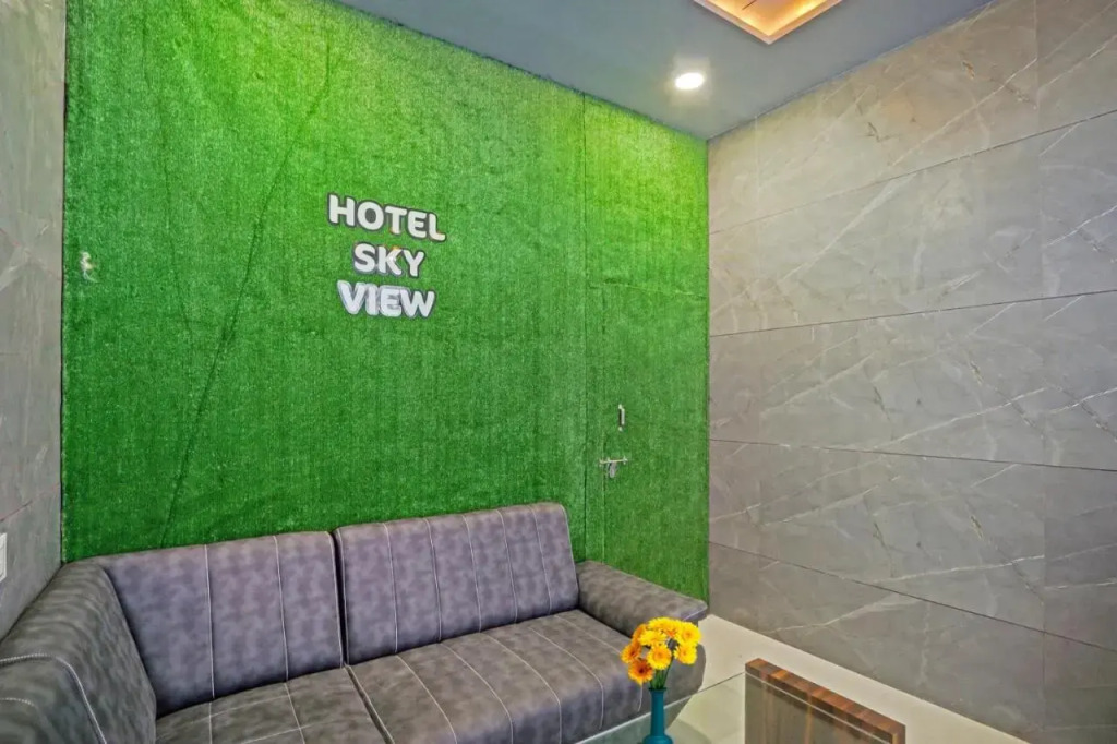 Сурат: OYO Flagship 703041 Hotel Sky View