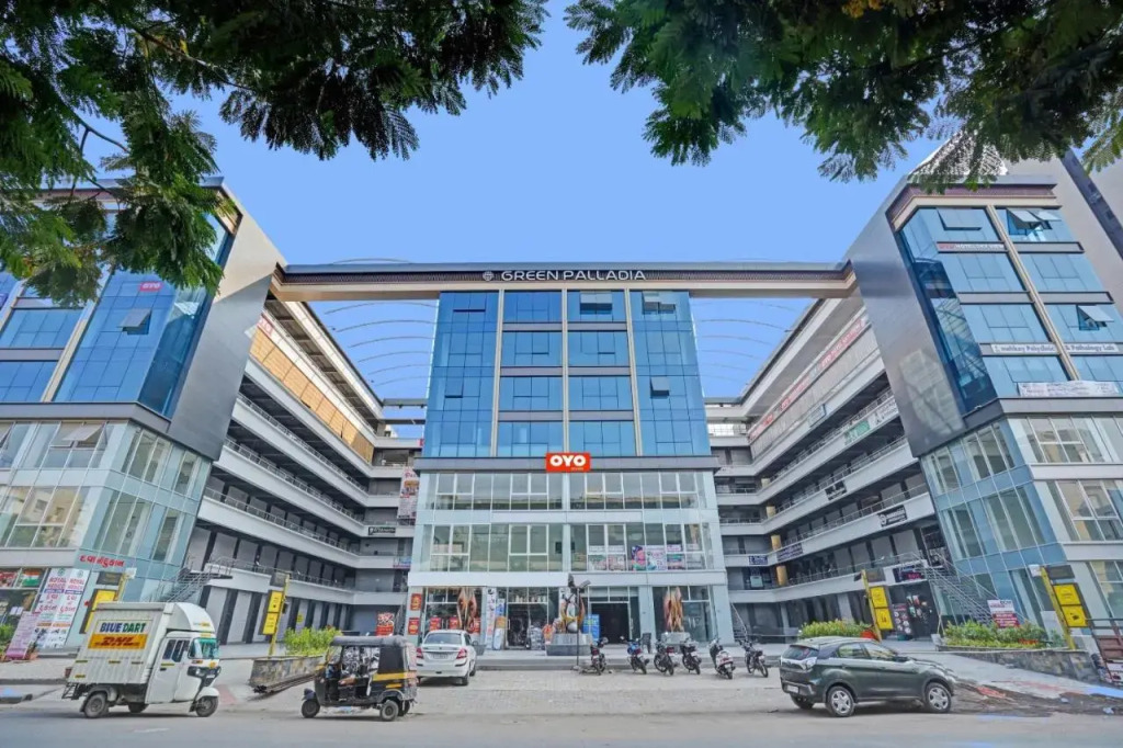 Сурат: OYO Flagship 703041 Hotel Sky View