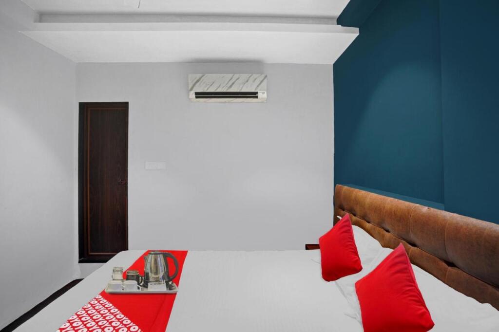 Сурат: OYO Flagship 700297 Nidhivan Hotel And Rooms