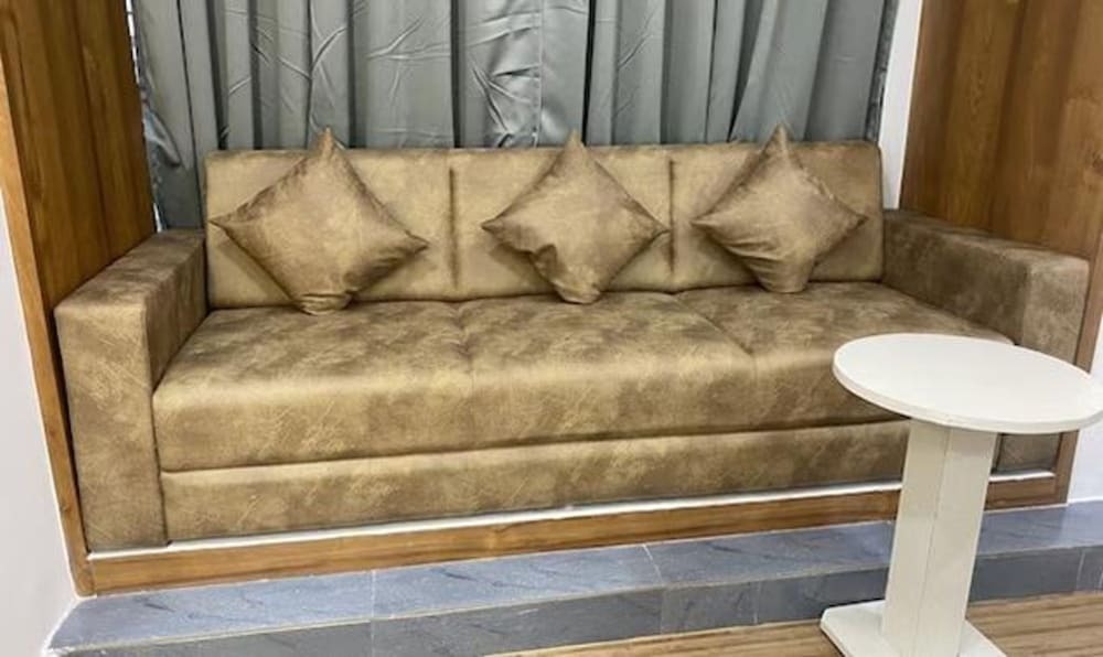 Сурат: Fabhotel Vd Rooms