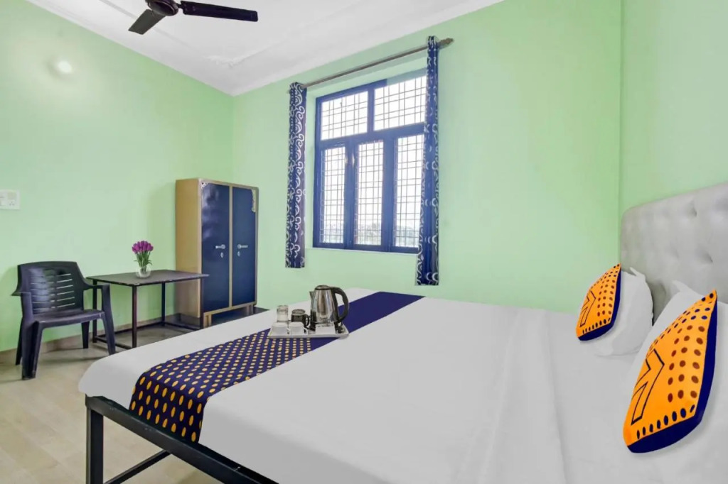 Прем-Нагар: SPOT ON 700466 Hotel Surya Rooms & Banquet
