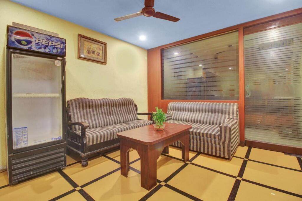 Секундерабад: Oyo 82030 Hotel Happy Rooms