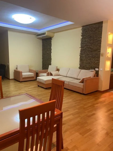 Гурзуф: V Zhk Bely Dom Apartments