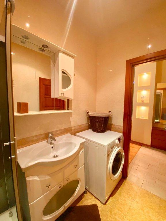 Гурзуф: V Zhk Bely Dom Apartments
