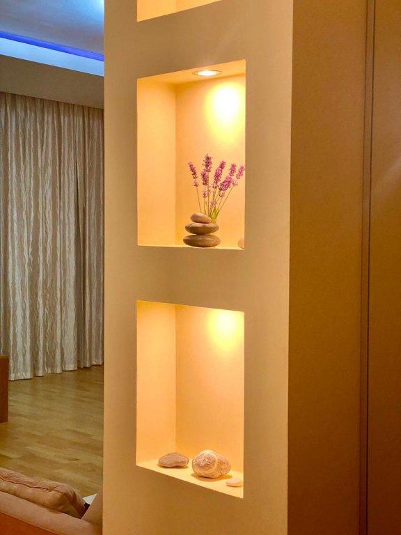 Гурзуф: V Zhk Bely Dom Apartments