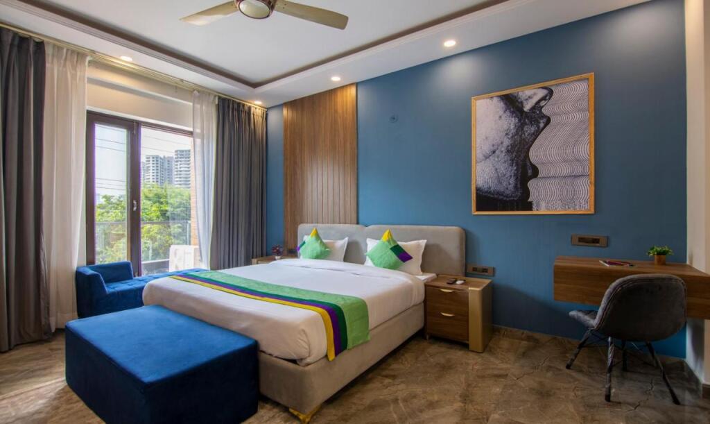 Нойда: Treebo Premium Embassy Inn
