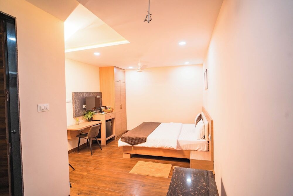 Индаур: Hotel The Grand Tara