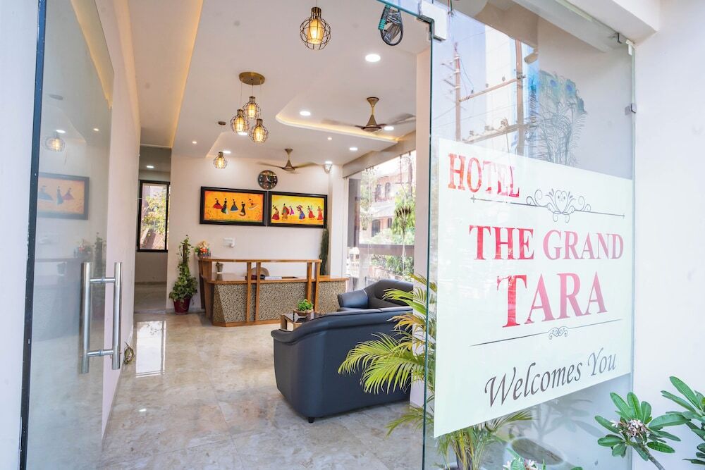Индаур: Hotel The Grand Tara