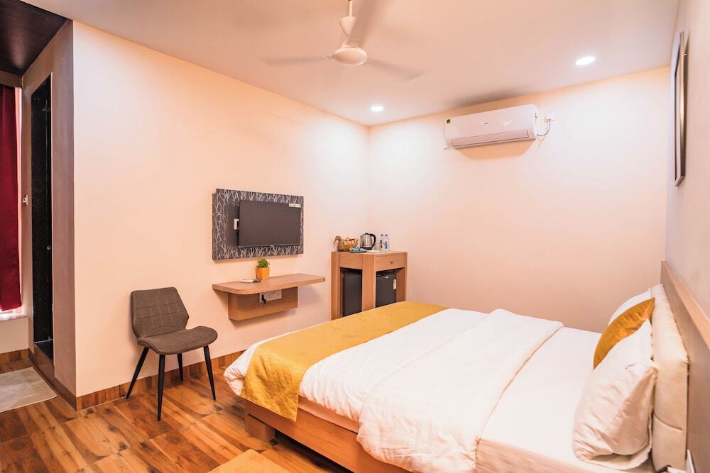 Индаур: Hotel The Grand Tara