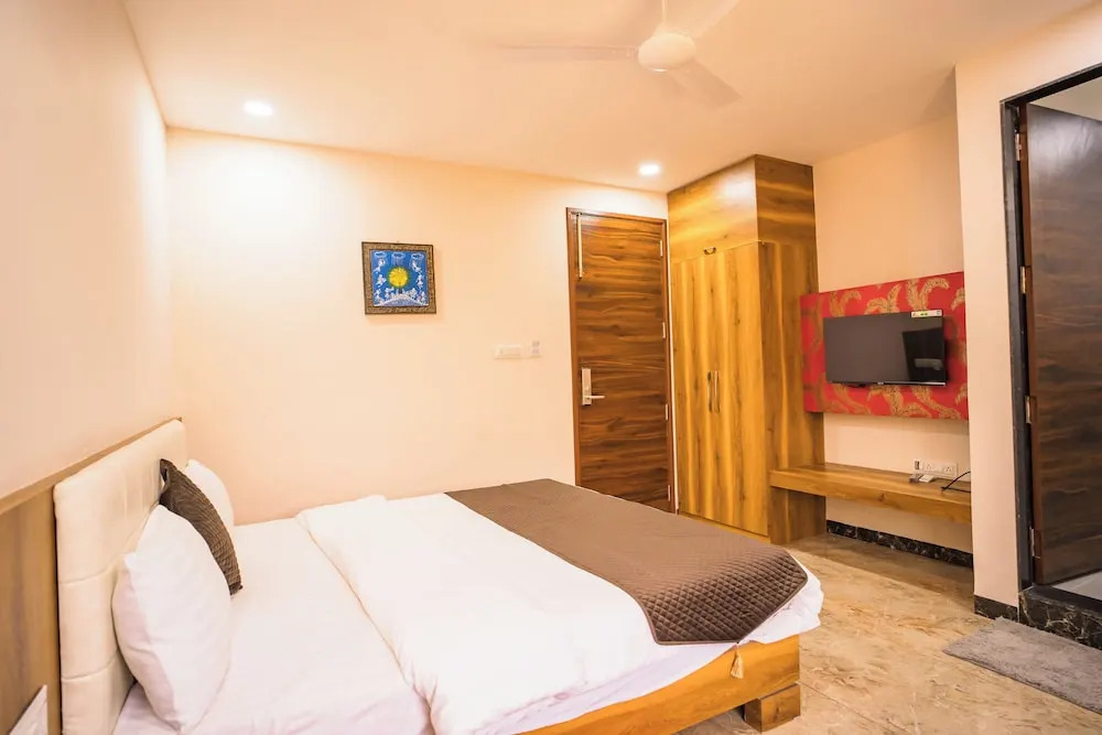 Индаур: Hotel The Grand Tara