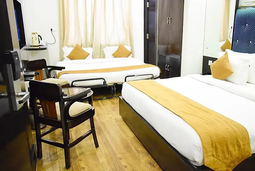 Фирозабад: Hotel Pearl Blue