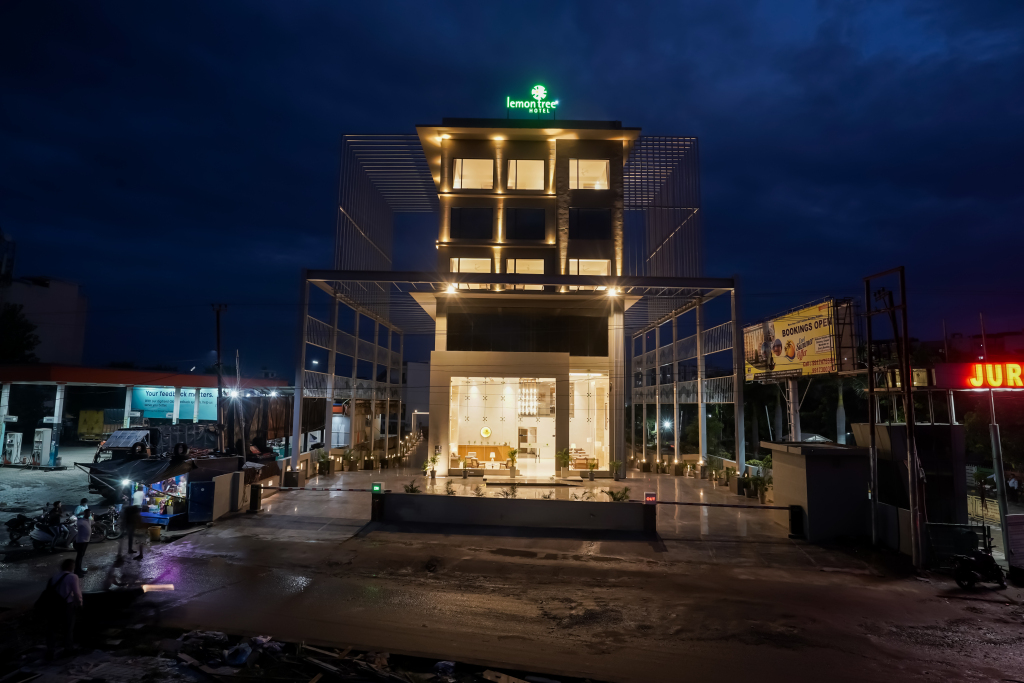 Джвалапур: Lemon Tree Hotel Haridwar