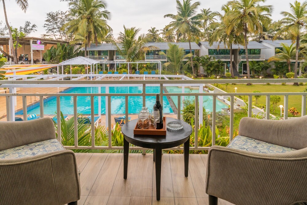Морджим: Foxoso LA Beach Resort