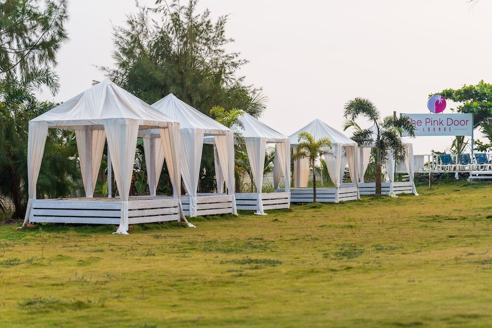 Морджим: Foxoso LA Beach Resort