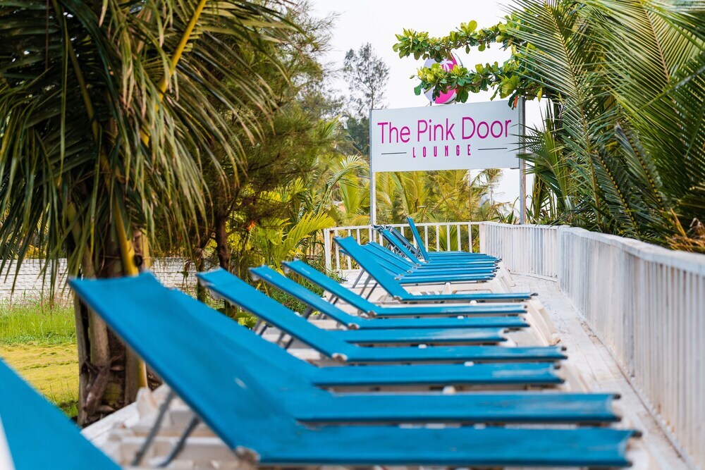 Морджим: Foxoso LA Beach Resort