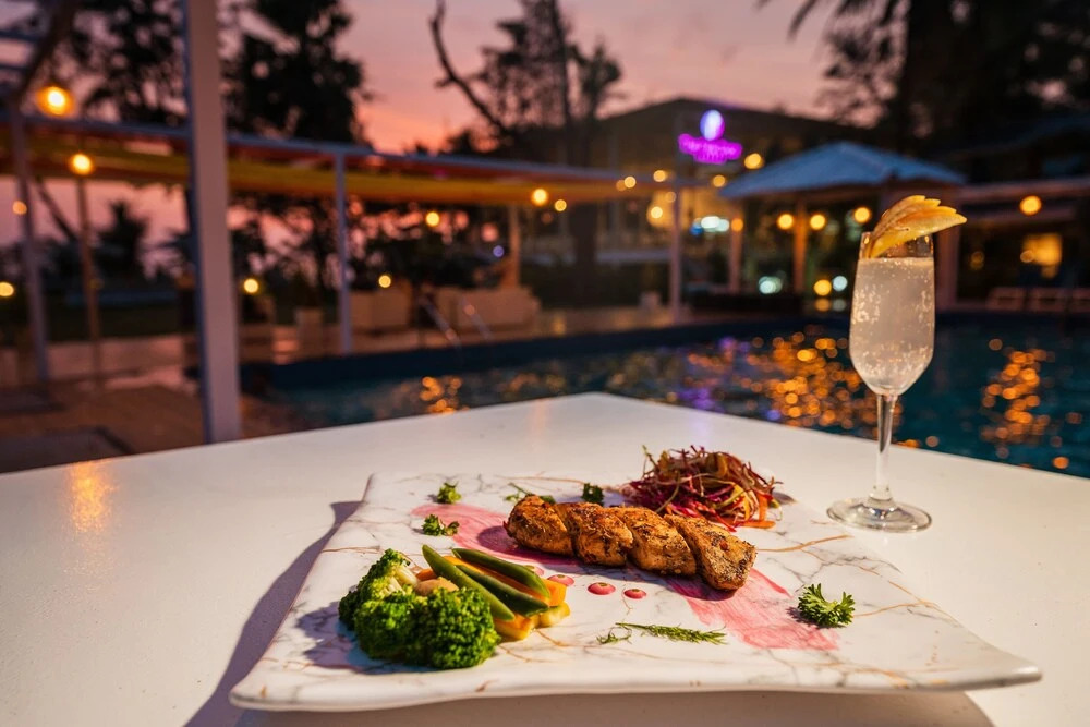 Морджим: Foxoso LA Beach Resort