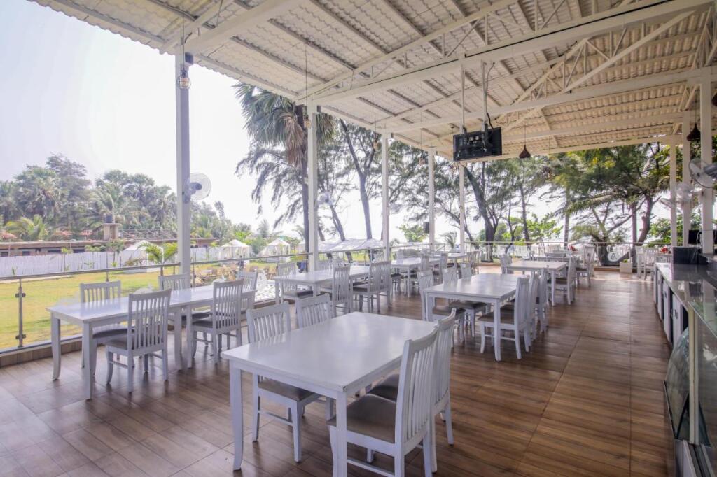 Морджим: Foxoso LA Beach Resort