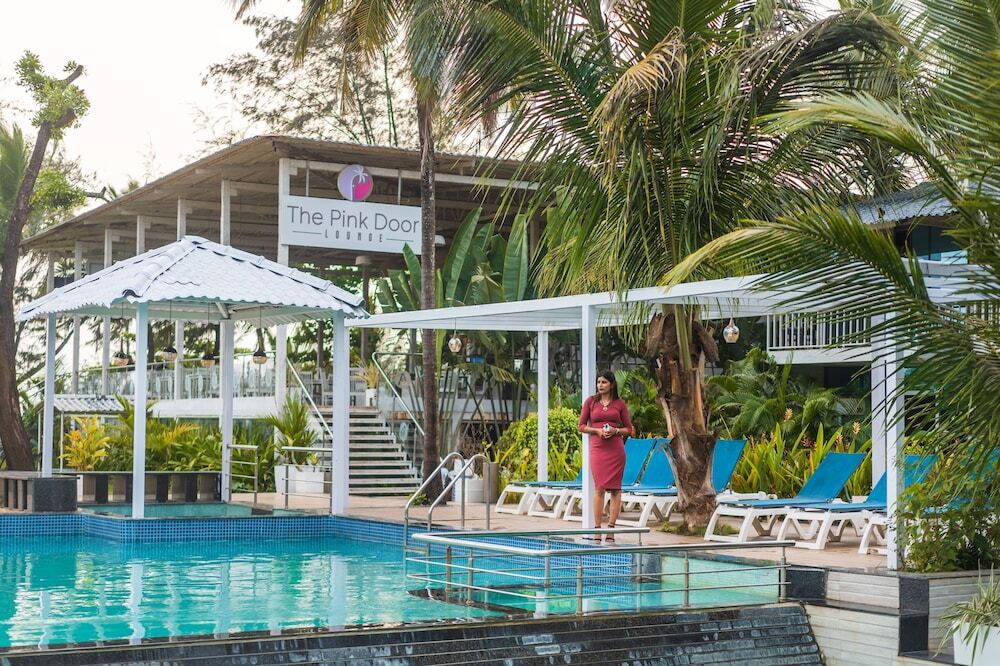 Морджим: Foxoso LA Beach Resort