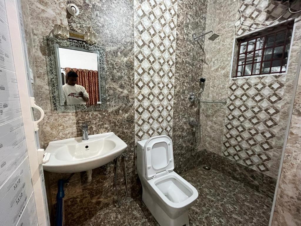 Ути: Rehmans Homestay
