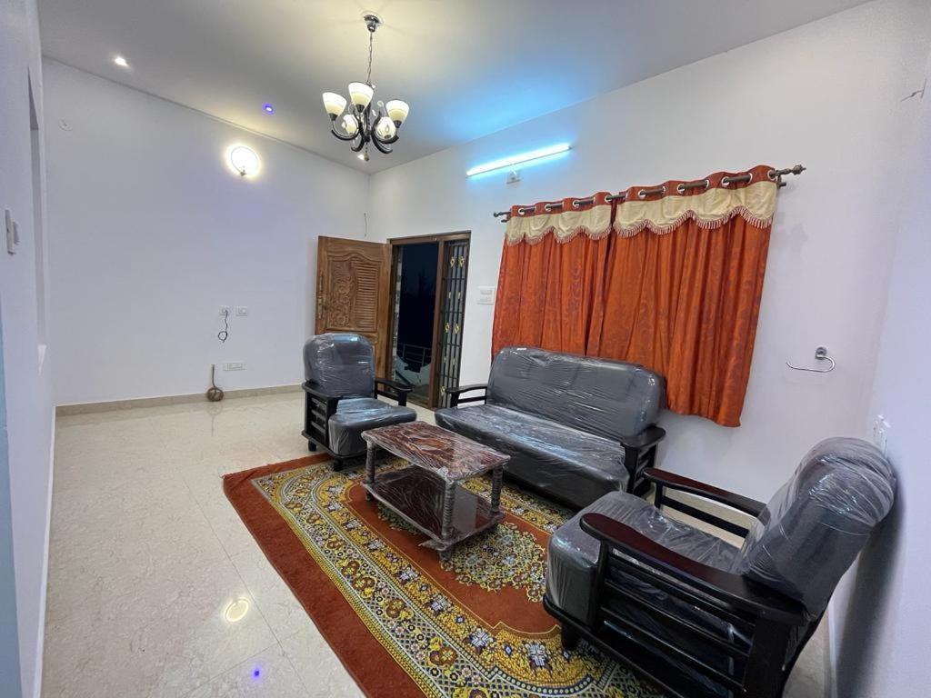 Ути: Rehmans Homestay