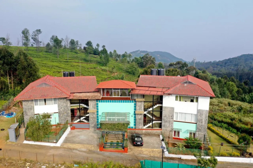 Кунур: Misty Meadows resort coonoor by lexstays