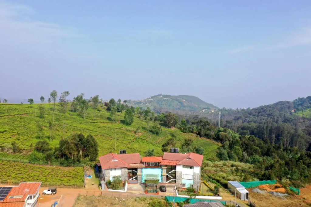 Кунур: Misty Meadows resort coonoor by lexstays