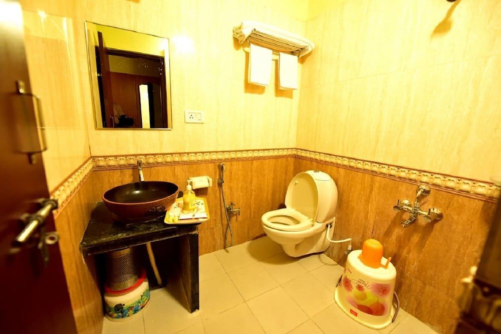 Ути: The Tiger Paw Resort