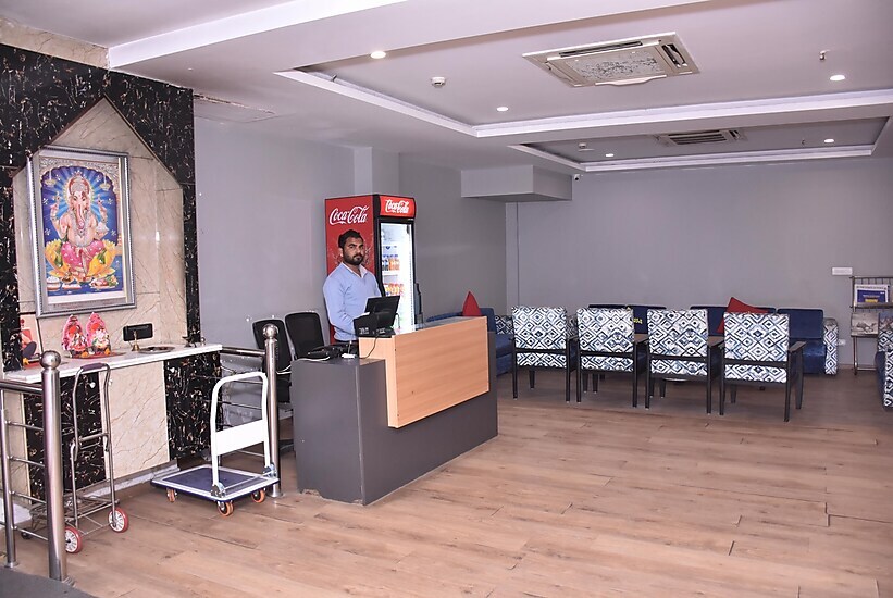 Нойда: Chhavi Budget Hotels