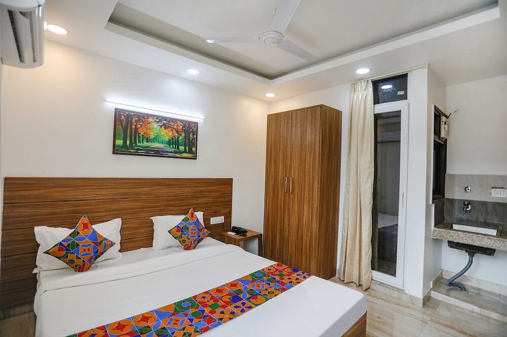 Нойда: Fabhotel Unique Stay