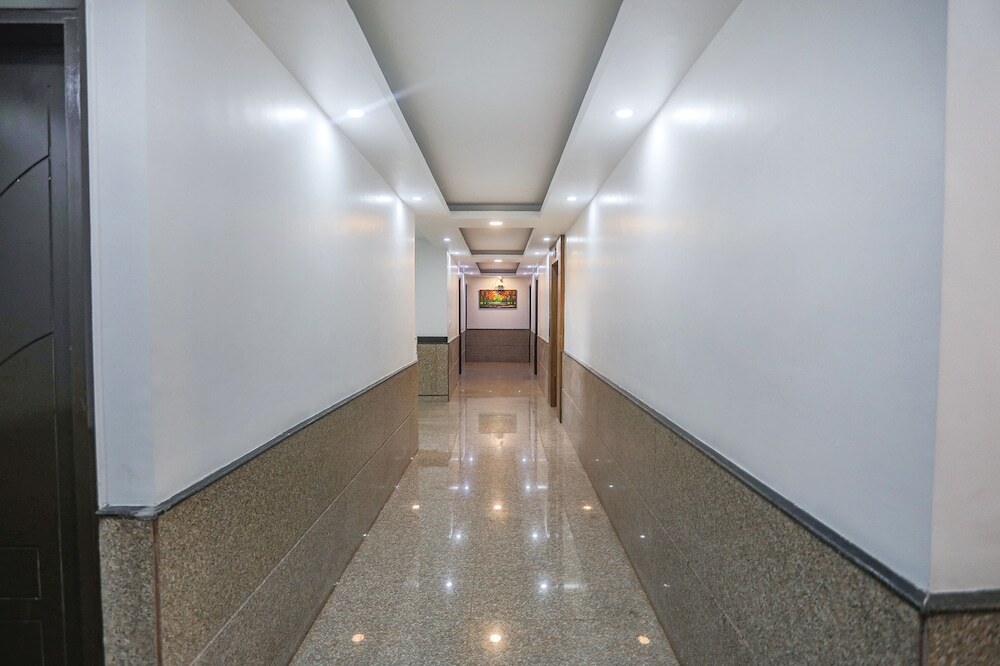 Нойда: Fabhotel Unique Stay