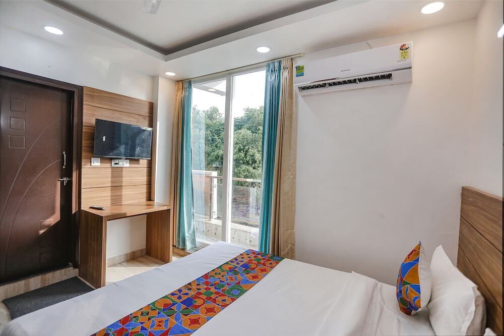 Нойда: Fabhotel Unique Stay