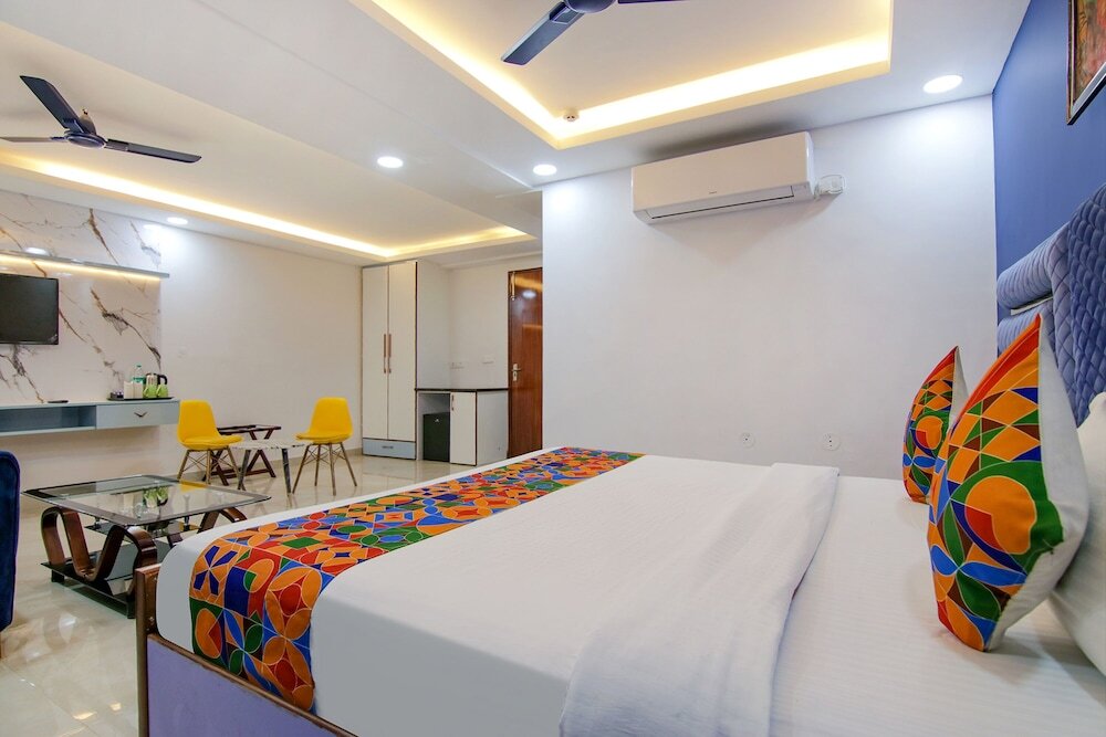 Нойда: Fabhotel Satyam International