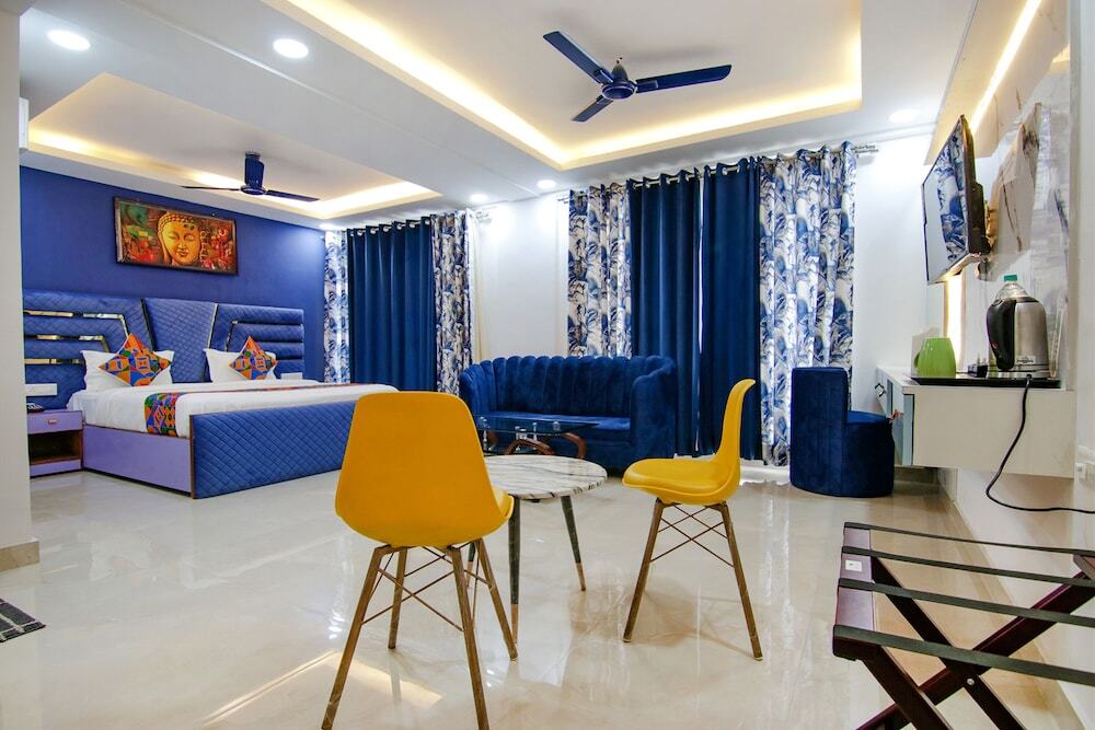 Нойда: Fabhotel Satyam International