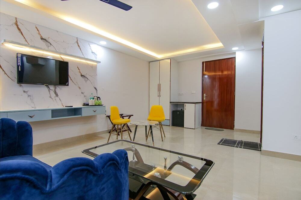 Нойда: Fabhotel Satyam International