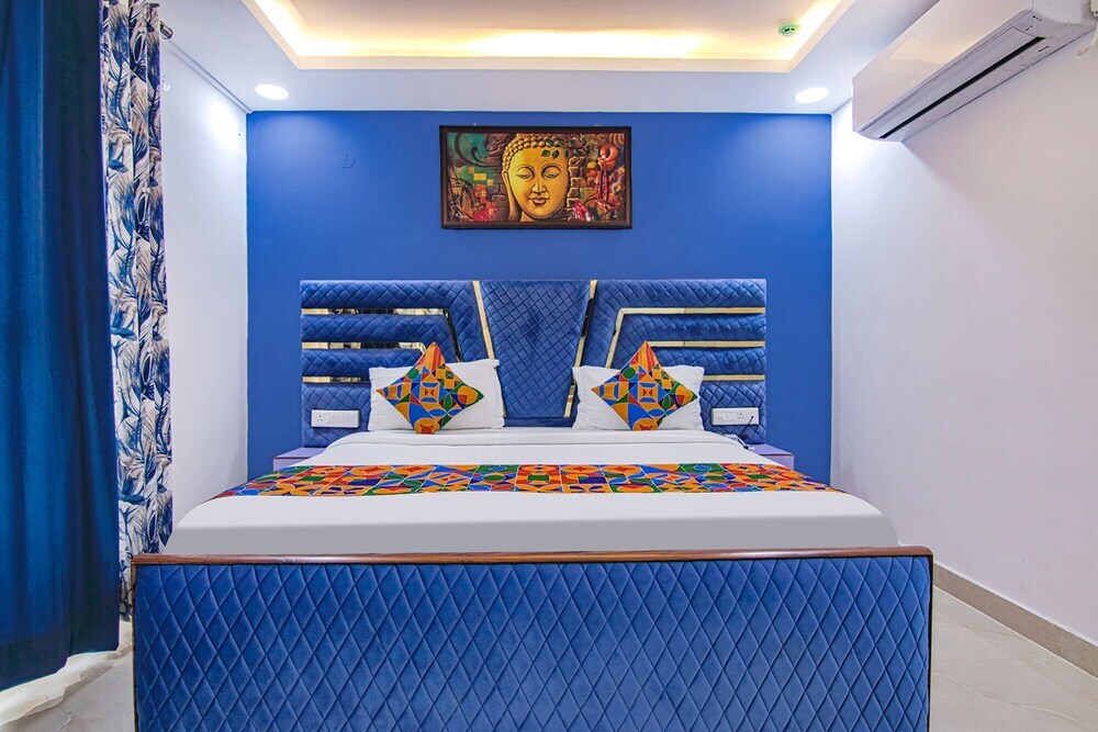 Нойда: Fabhotel Satyam International