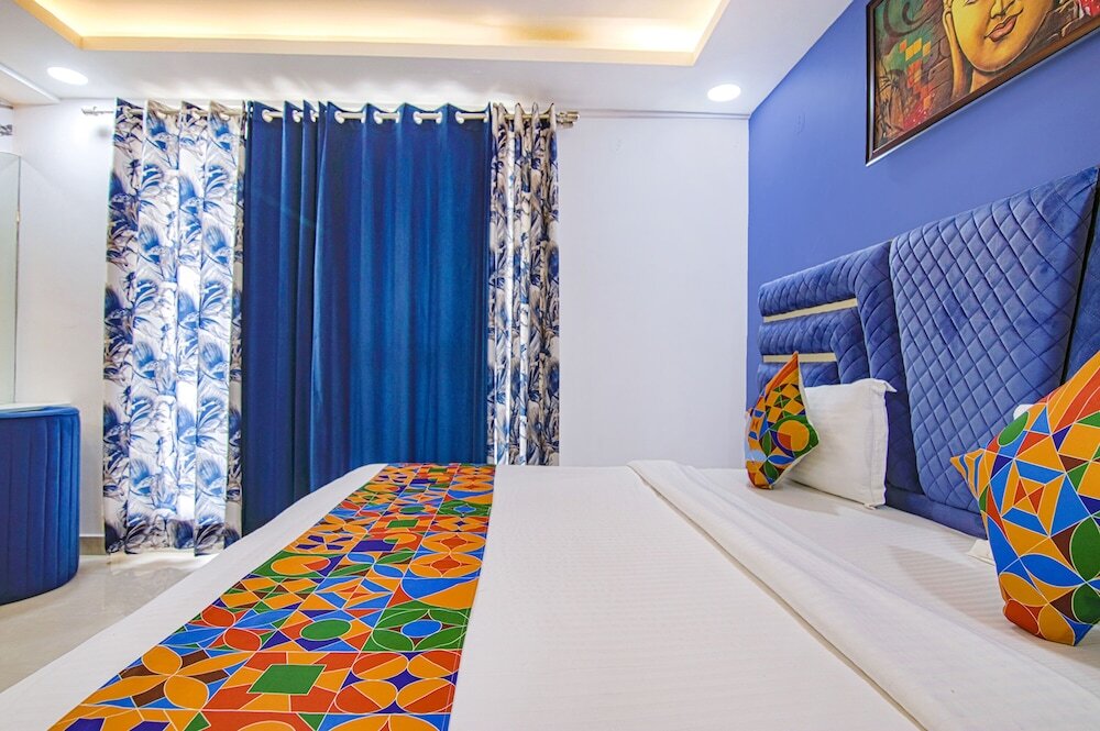 Нойда: Fabhotel Satyam International