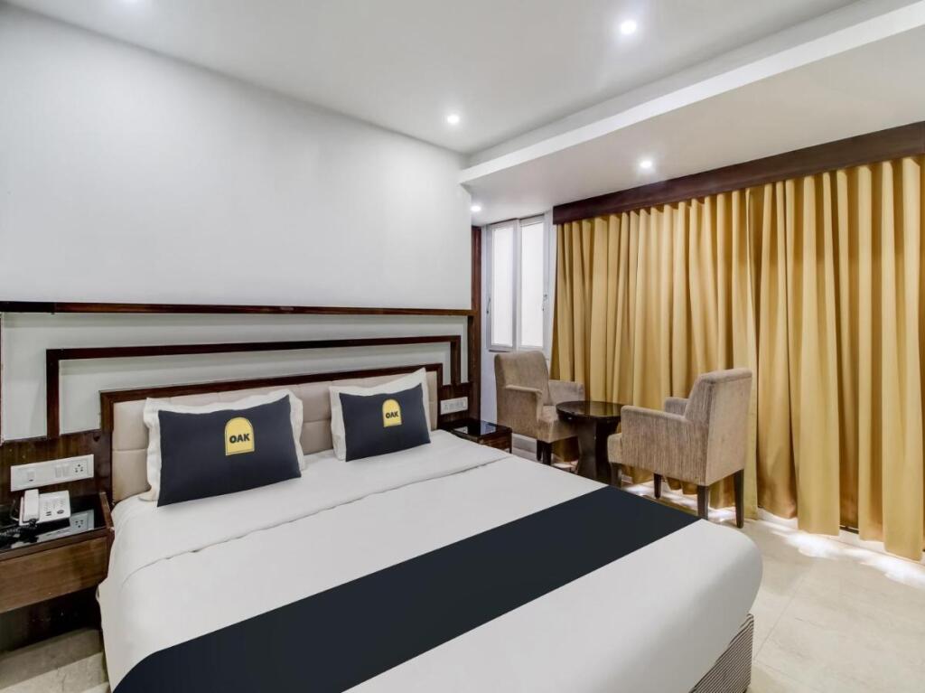 Калангут: Townhouse OAK Hotel Mannat Goa