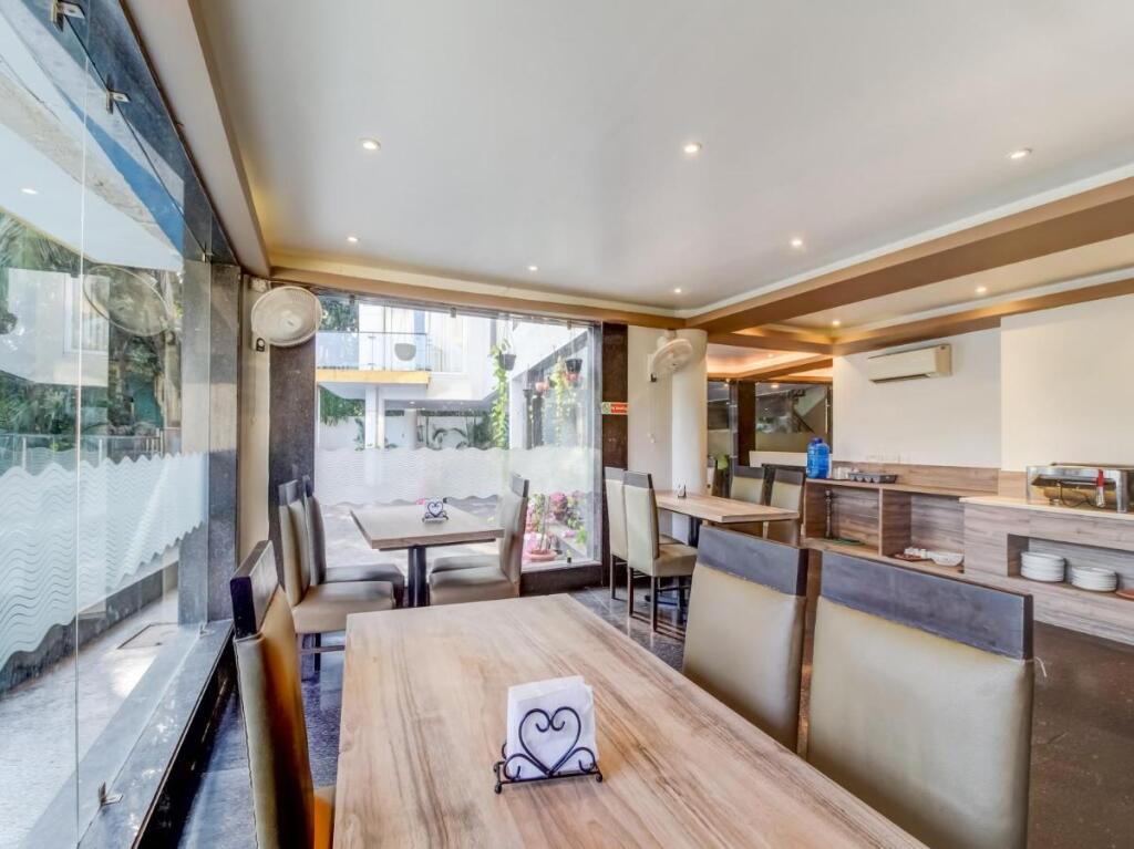 Калангут: Townhouse OAK Hotel Mannat Goa