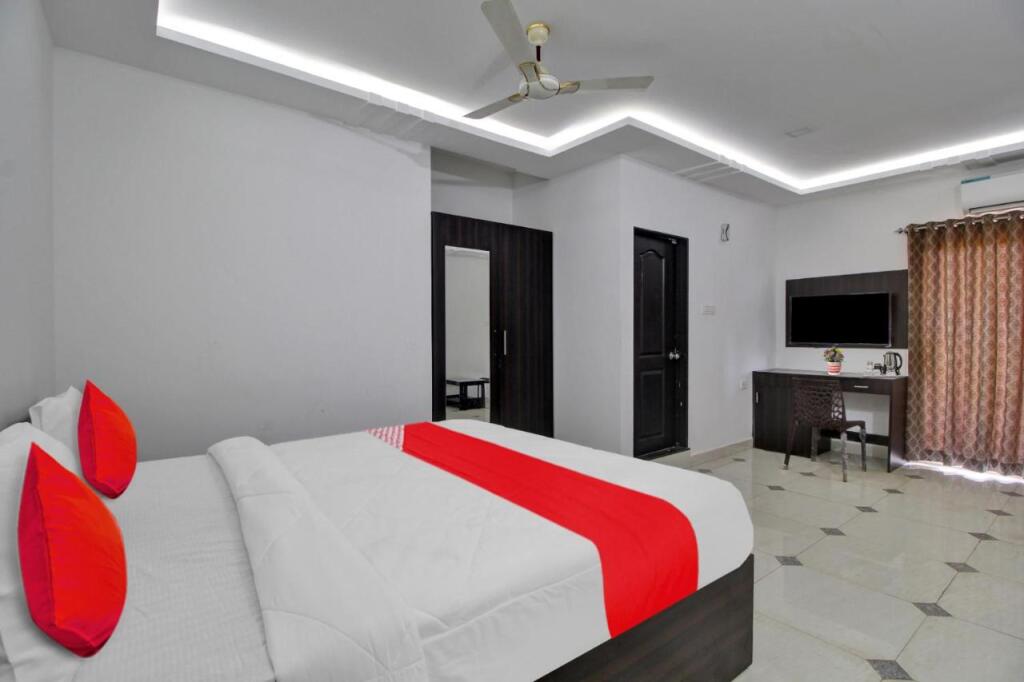 Верем: OYO Flagship 807964 Kavish Residency