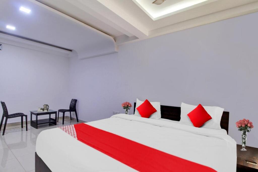 Верем: OYO Flagship 807964 Kavish Residency