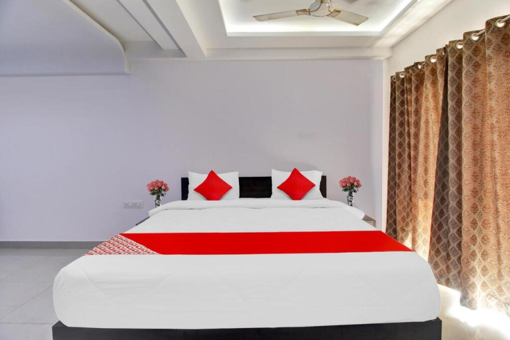 Верем: OYO Flagship 807964 Kavish Residency