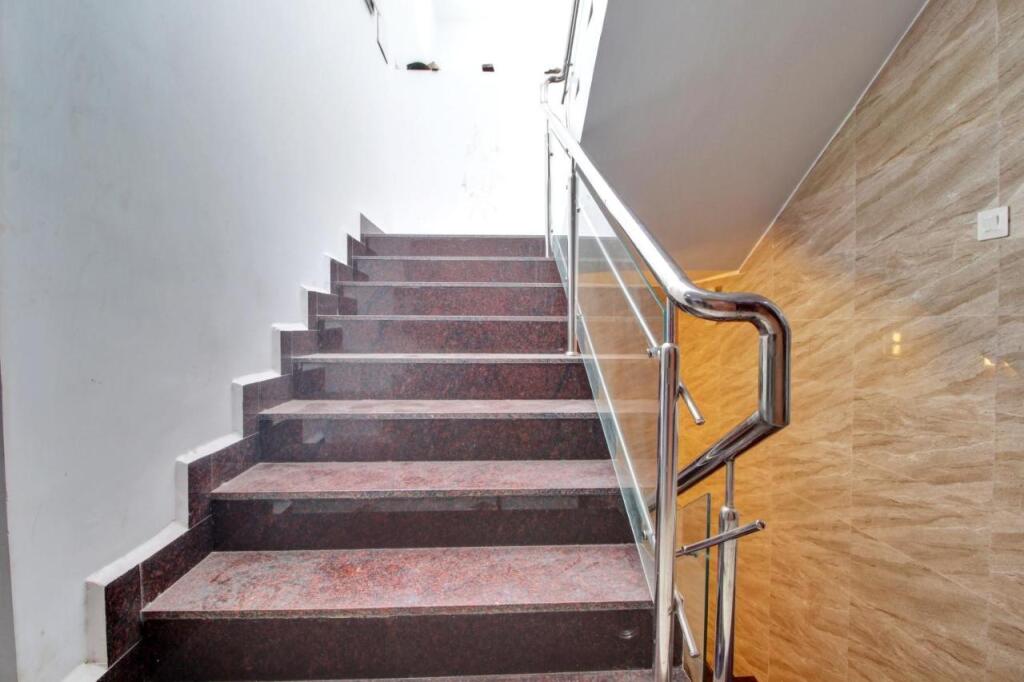 Верем: OYO Flagship 807964 Kavish Residency