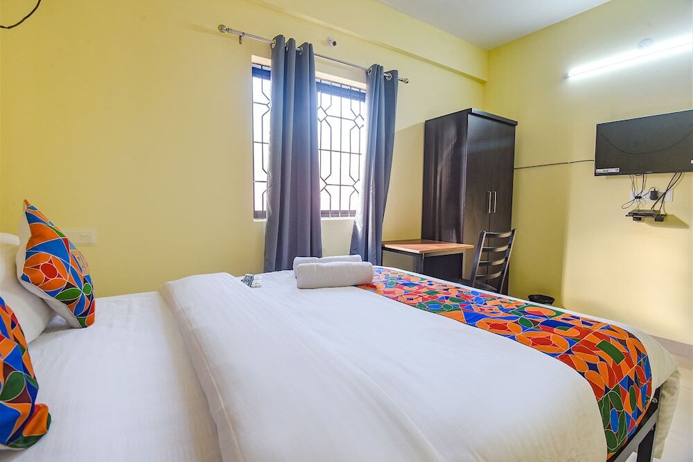 Калангут: FabExpress Symphony Homes, Calangute Beach