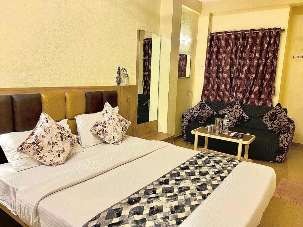 Олд-Махабалешвар: Oyo 87961 Hotel Im-Pact Stays Palace