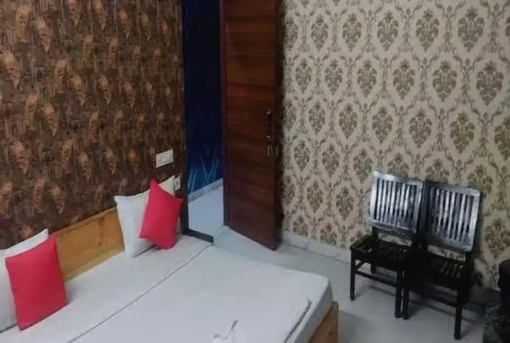 Панчкула: OYO 80778A Anat Hotel