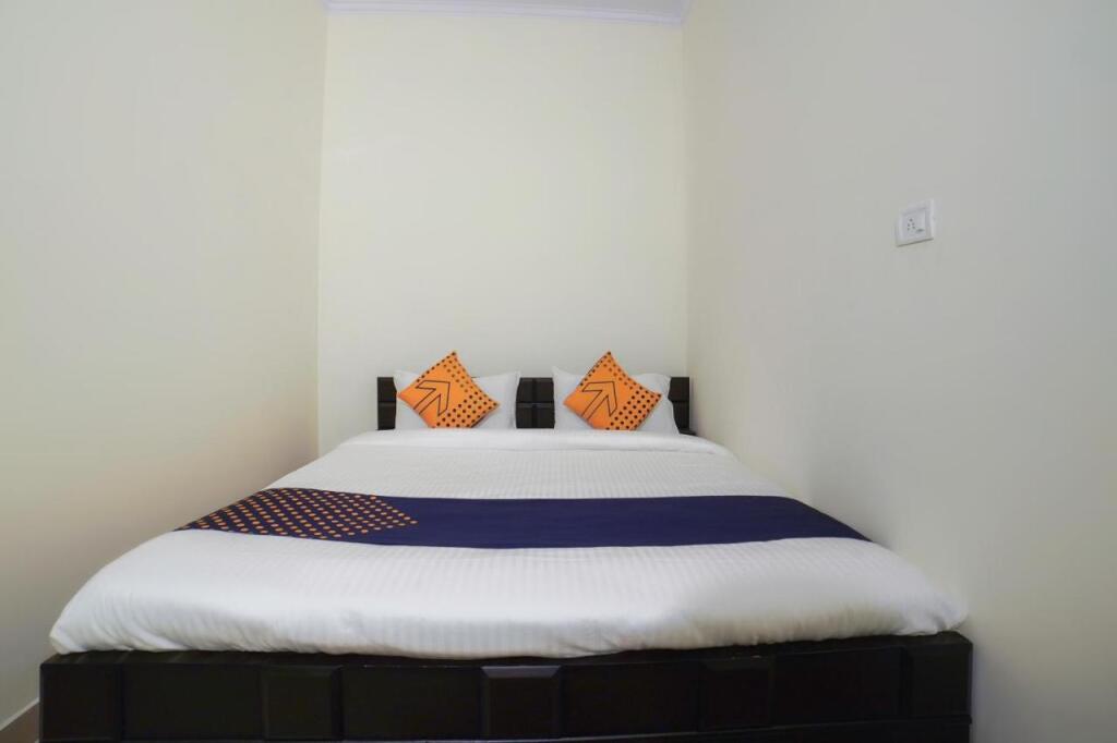 Пантнагар: OYO Flagship 805630 Hotel Shivam Residency