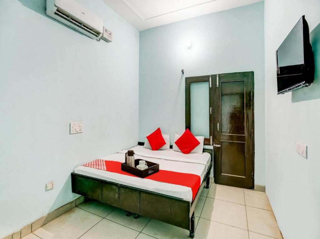 Патьяла: OYO Flagship 703865 Moonlight Guest House