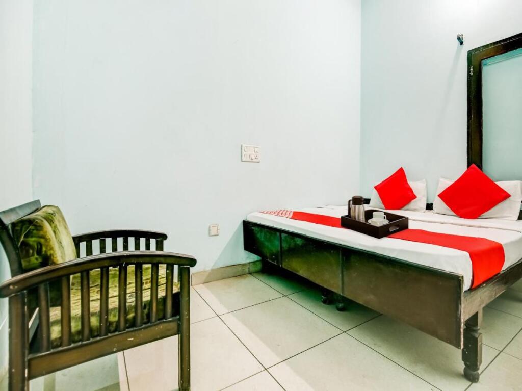 OYO Flagship 703865 Moonlight Guest House — фото 4